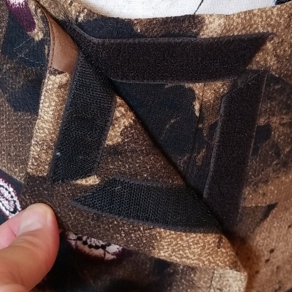 Moschino Leaf Pattern Wool Wrap Skirt - Picture 4 of 13